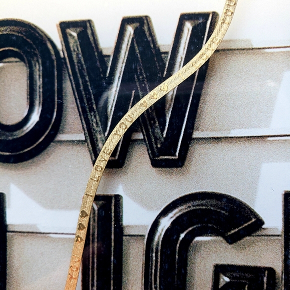 10k Italian gold herringbone necklace new - Picture 2 of 6